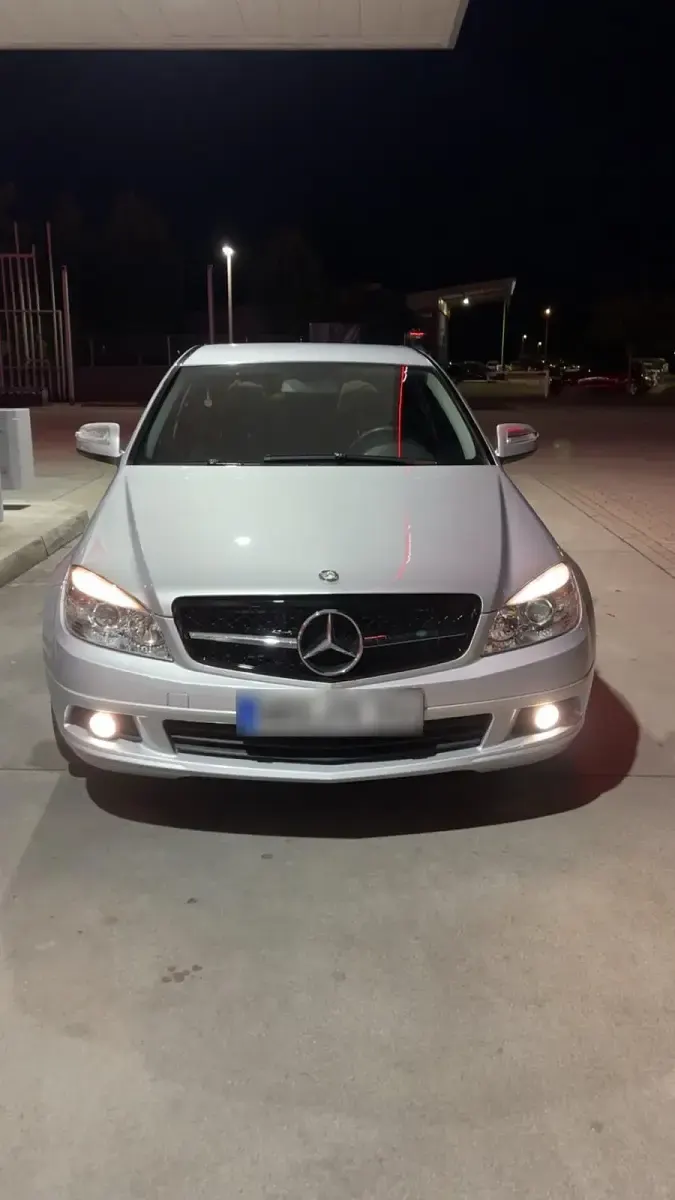 Gebraucht Mercedes C180 160 PS (117 kW) 2007 Silber Limousine