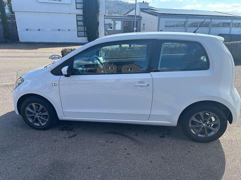 Używany Seat Mii I-Tech 60 KM (44 kW) 2014 Biały Hatchback