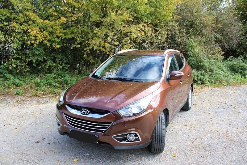 Orange Gebraucht 2012 Hyundai ix35 Trend SUV | 8.900 € (Fairer Preis) - Bild 1/4