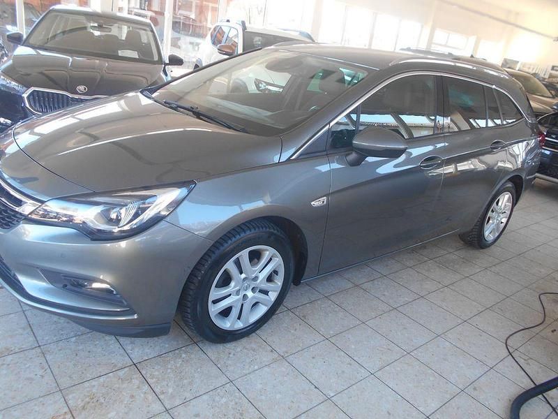 Gebraucht Opel Astra Innovation 110 PS (80 kW) 2017 Grau Kombi