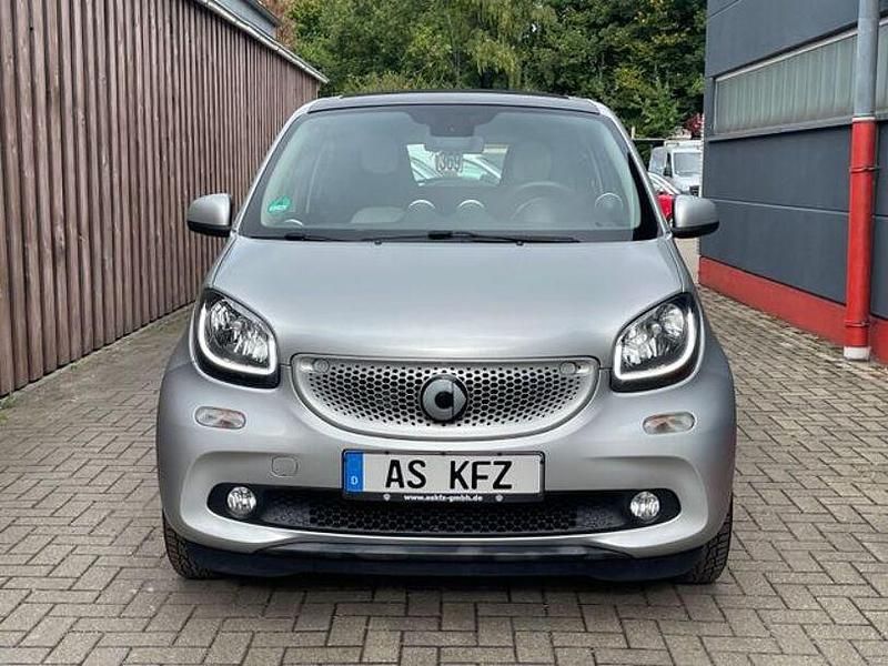 Gebraucht Smart ForFour Passion 71 PS (52 kW) 2015 Silber Kleinwagen