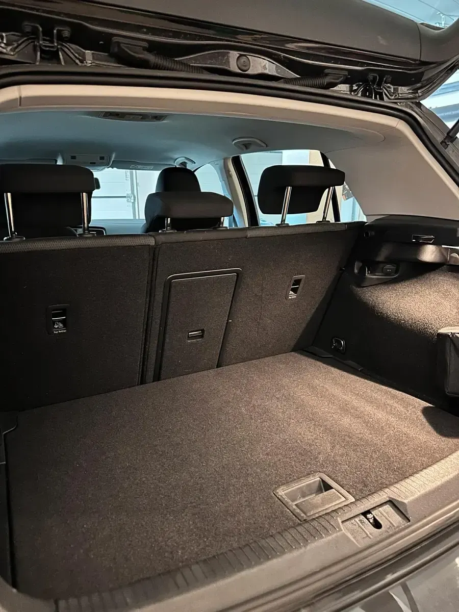 Gebraucht VW e-Golf 100 kW (136 PS) 2020 Grau Kleinwagen