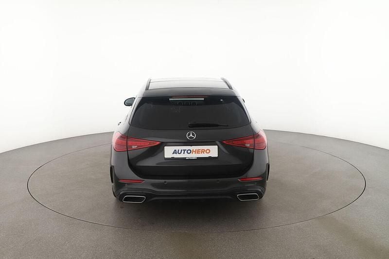 Gebraucht Mercedes C180 AMG line 2023 Grau Kombi