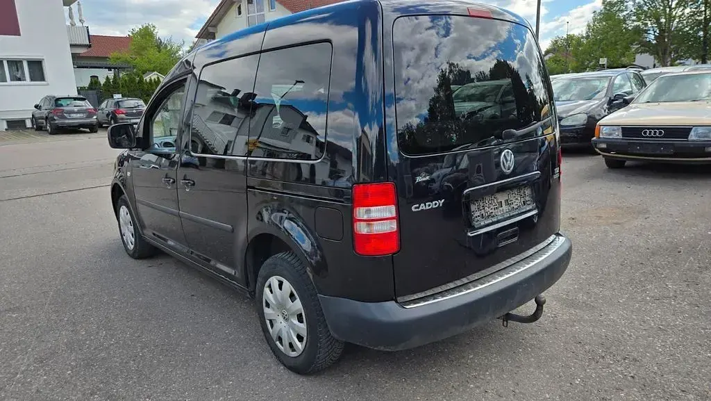 Gebraucht VW Caddy Trendline 75 PS (55 kW) 2011 Schwarz Van / Kleinbus