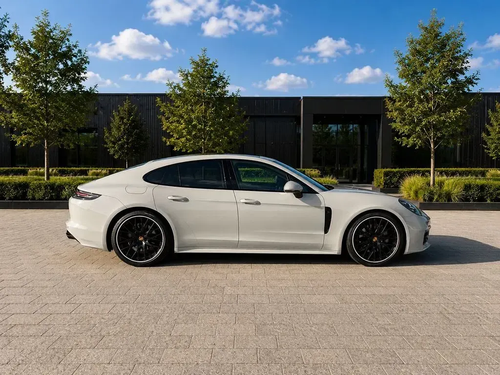 Gebraucht Porsche Panamera 4S 421 PS (309 kW) 2018 Grau Kleinwagen