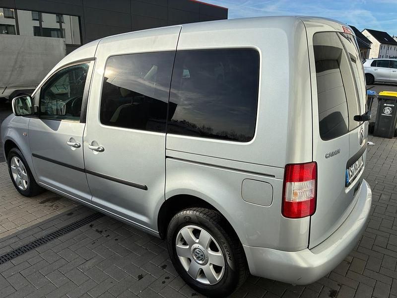 Gebraucht VW Caddy Life 80 PS (58 kW) 2009 Silber Van / Kleinbus