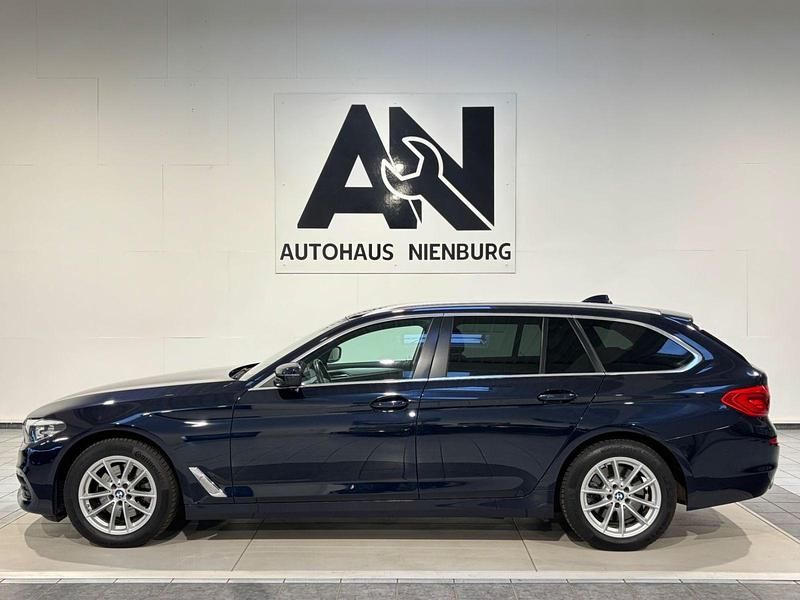 Gebraucht BMW 520 Sport Line 190 PS (139 kW) 2018 Blau Kombi