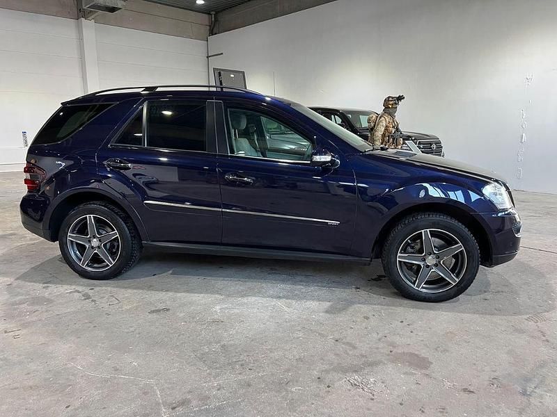 Gebraucht Mercedes ML420 306 PS (225 kW) 2010 Blau SUV
