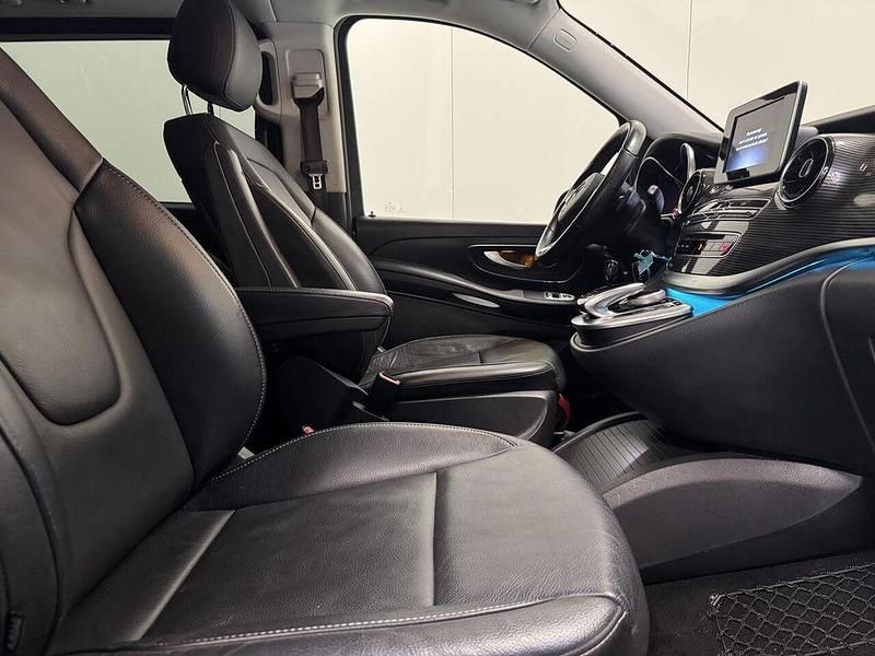 Gebraucht Mercedes V300 241 PS (177 kW) 2020 Grau Van / Kleinbus