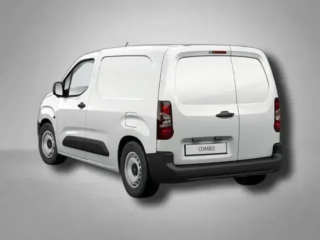 Używany Opel Combo 102 KM (75 kW) 2025 Andere Minivan
