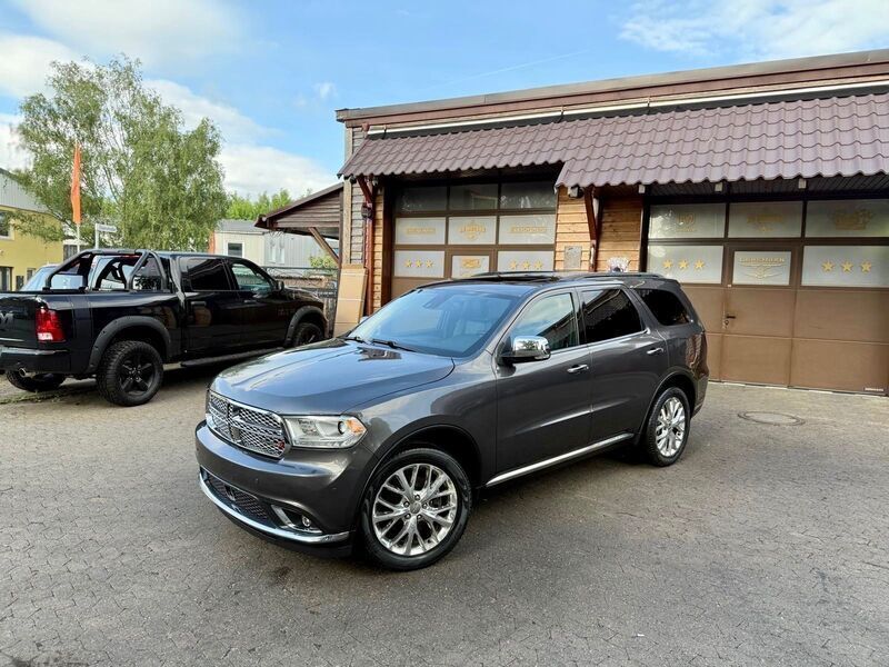 Grey metallic Gebraucht 2014 Dodge Durango SUV | 26.900 € - Bild 1/4