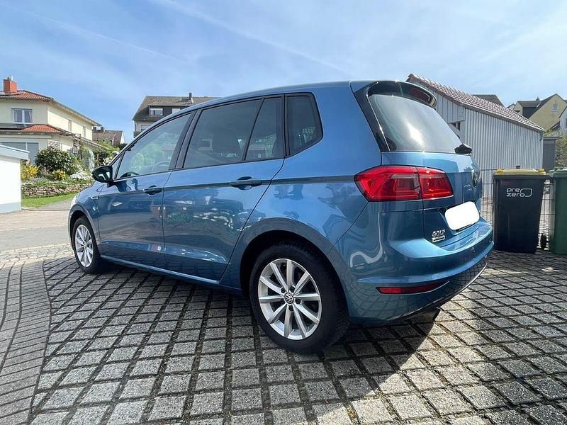 Gebraucht VW Golf Sportsvan LOUNGE 110 PS (80 kW) 2015 Blau Van / Kleinbus