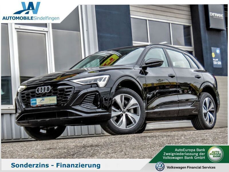 Mythosschwarz metallic Neu 2024 Audi Q8 e-tron S-Line SUV | 58.990 € - Bild 1/4
