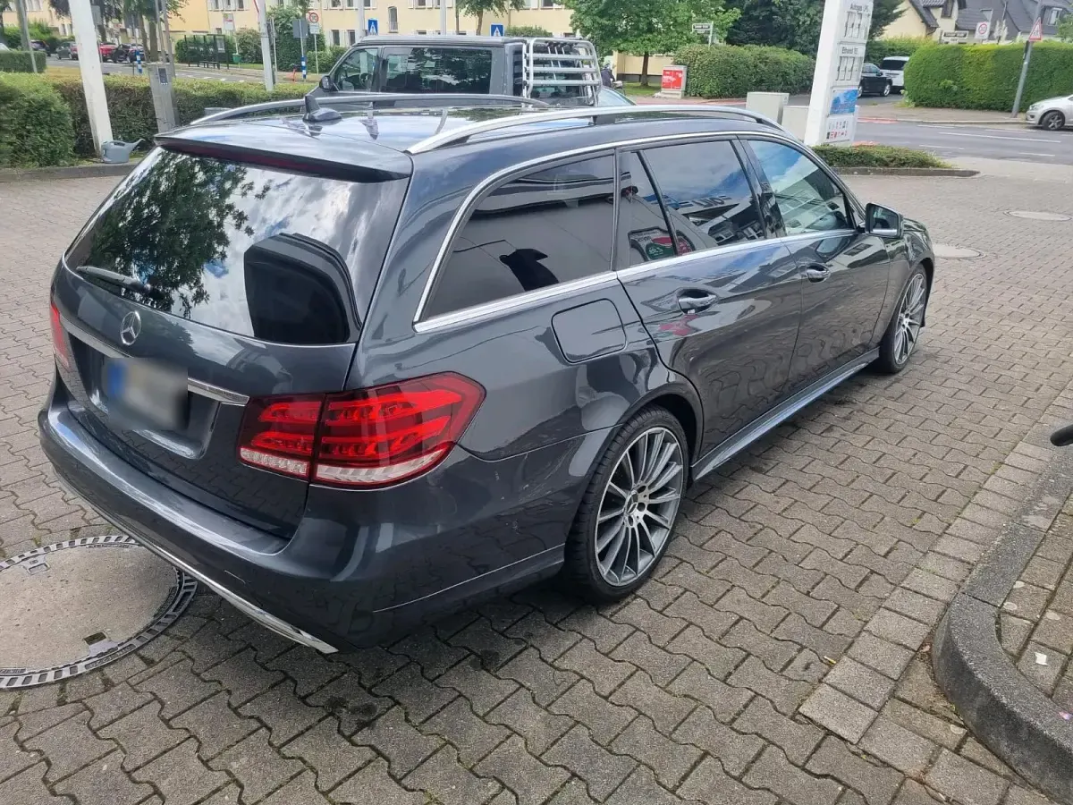 Gebraucht Mercedes E350 Avantgarde 258 PS (189 kW) 2013 Grau Kombi