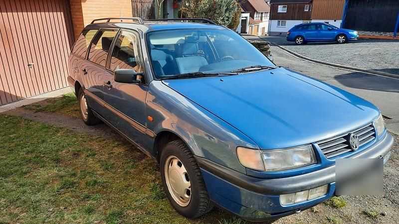 Gebraucht VW Passat 75 PS (55 kW) 1993 Blau Kombi