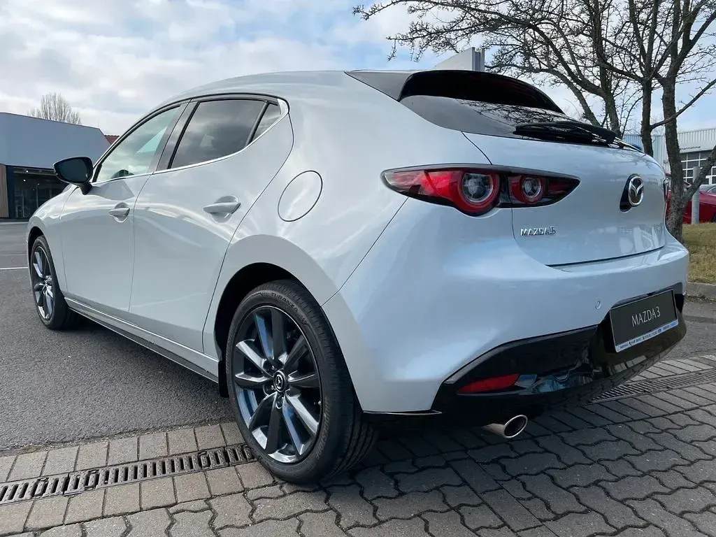 Neu Mazda 3 Exclusive-Line 140 PS (102 kW) 2026 Weiß Limousine