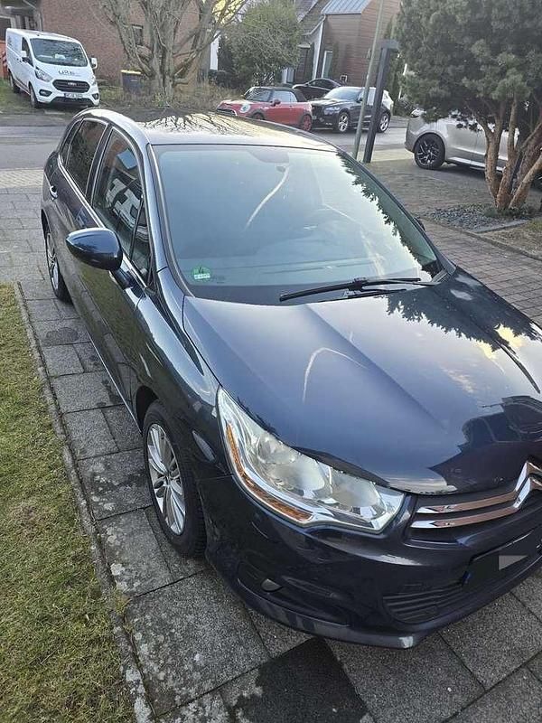 Gebraucht Citroën C4 Tendance 111 PS (81 kW) 2012 Limousine