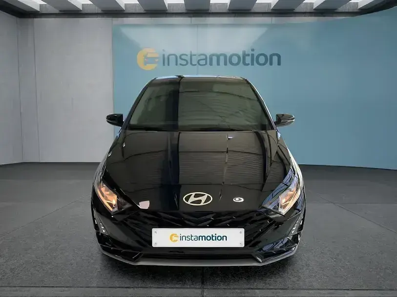 Gebraucht Hyundai i20 101 PS (74 kW) 2025 Schwarz Kleinwagen