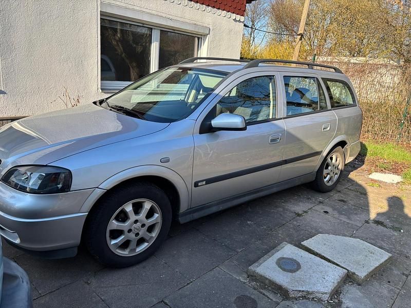 Gebraucht Opel Astra 85 PS (62 kW) 2004 Silber Kombi