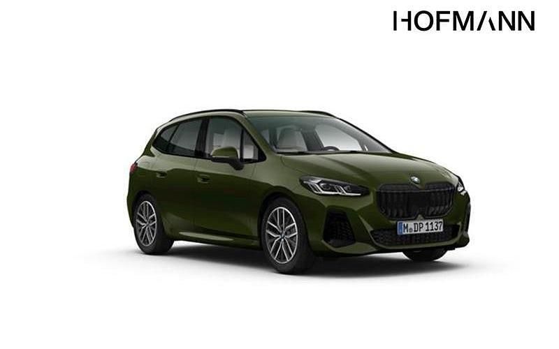 Grün Neu 2026 BMW 218 Luxury Line Kombi | 42.635 € (Teuer) - Bild 1/4