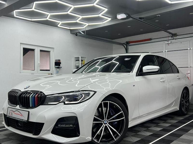 Gebraucht BMW 330 M Sport 258 PS (189 kW) 2019 Weiß Limousine