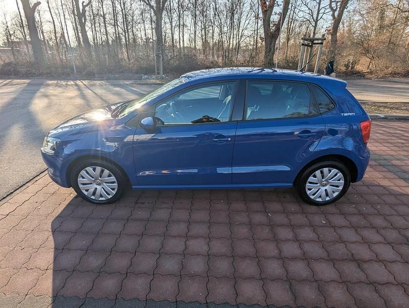 Gebraucht VW Polo Team 86 PS (63 kW) 2010 Blau Kleinwagen