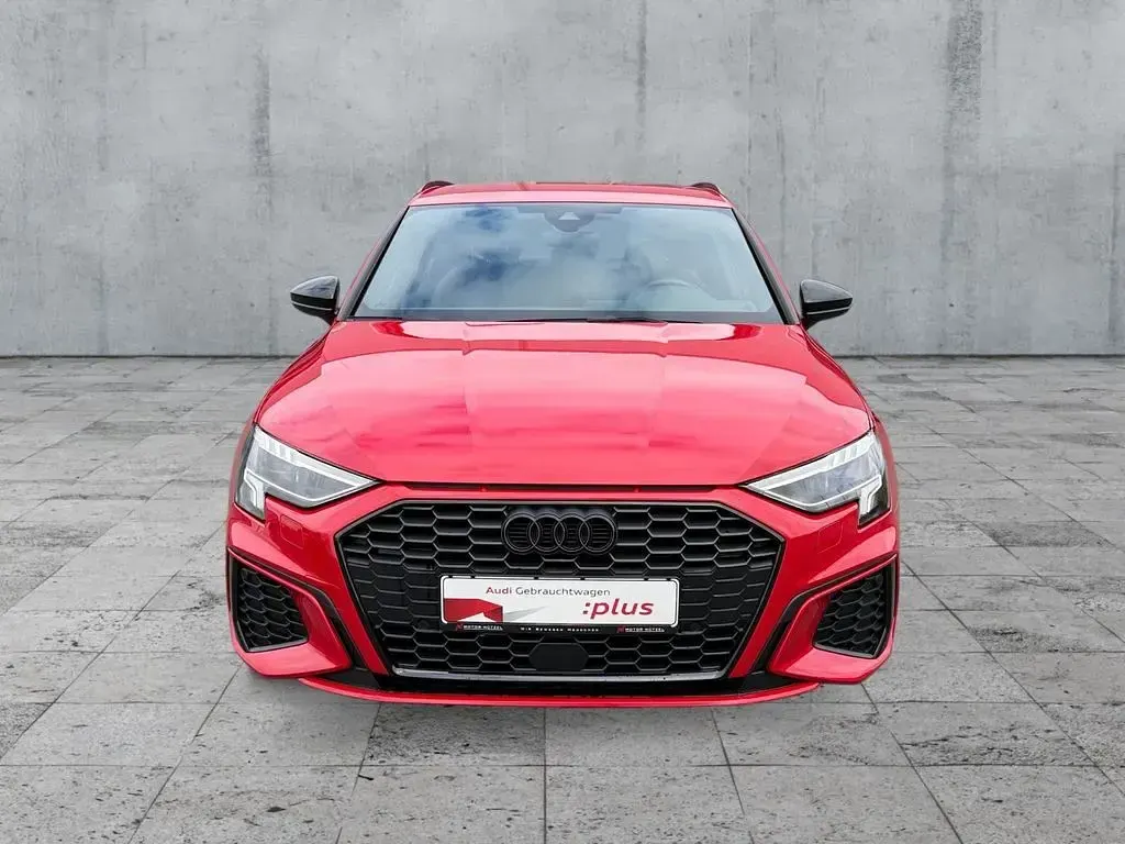 Occasion Audi A3 S-Line 116 ch (85 kW) 2023 Rouge Berline
