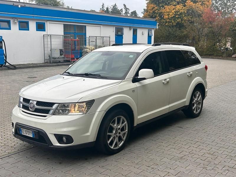 Weiß Gebraucht 2012 Fiat Freemont SUV | 2.900 € (Superpreis) - Bild 1/4