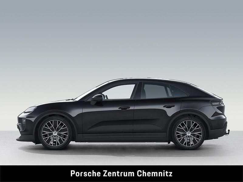 Neu Porsche Macan 4 Electric 300 kW (408 PS) 2026 Tiefschwarz SUV