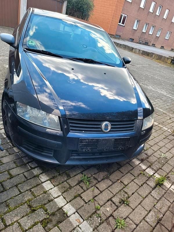 Gebraucht Fiat Stilo 103 PS (75 kW) 2003 Schwarz Kleinwagen