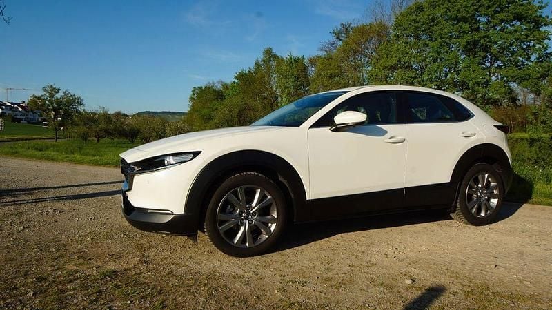 Weiß Gebraucht 2020 Mazda CX-30 SUV | 19.500 € (Guter Preis) - Bild 1/4