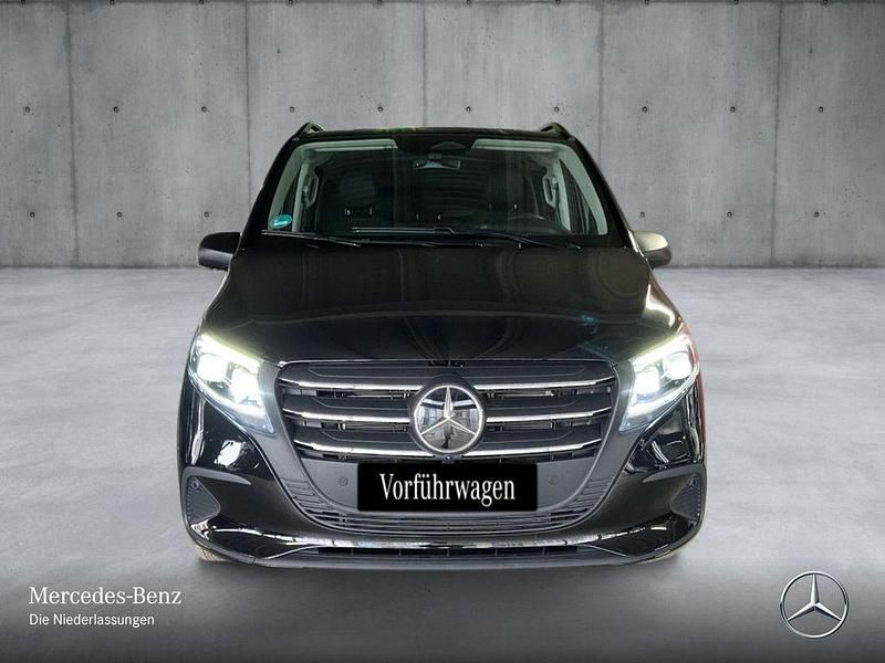 Gebraucht Mercedes Vito 190 PS (139 kW) 2025 Schwarz Van