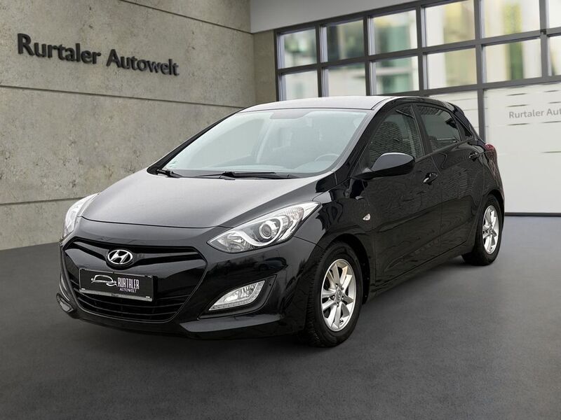 Schwarz Gebraucht 2014 Hyundai i30 Edition Limousine | 4.499 € (Superpreis) - Bild 1/4