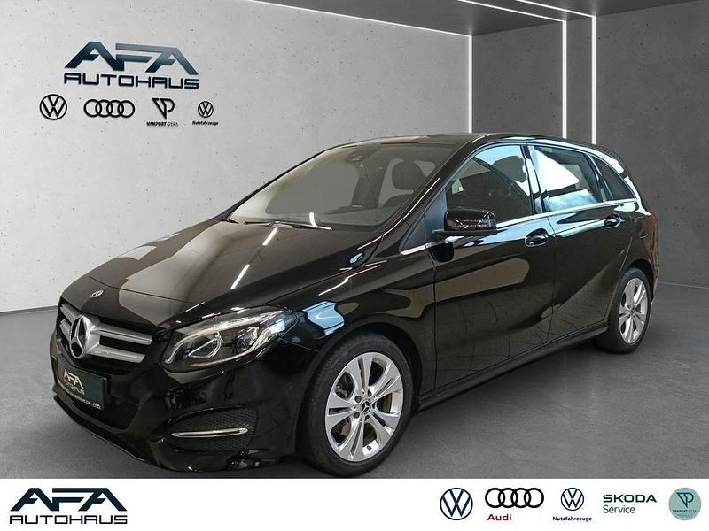 Schwarz Gebraucht 2018 Mercedes B220 Edition Van / Kleinbus | 21.690 € (Fairer Preis) - Bild 1/4