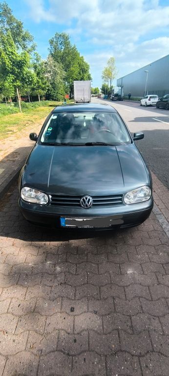 Blau Gebraucht 2001 VW Golf IV Basis Kombi | 1.500 € (Fairer Preis) - Bild 1/4