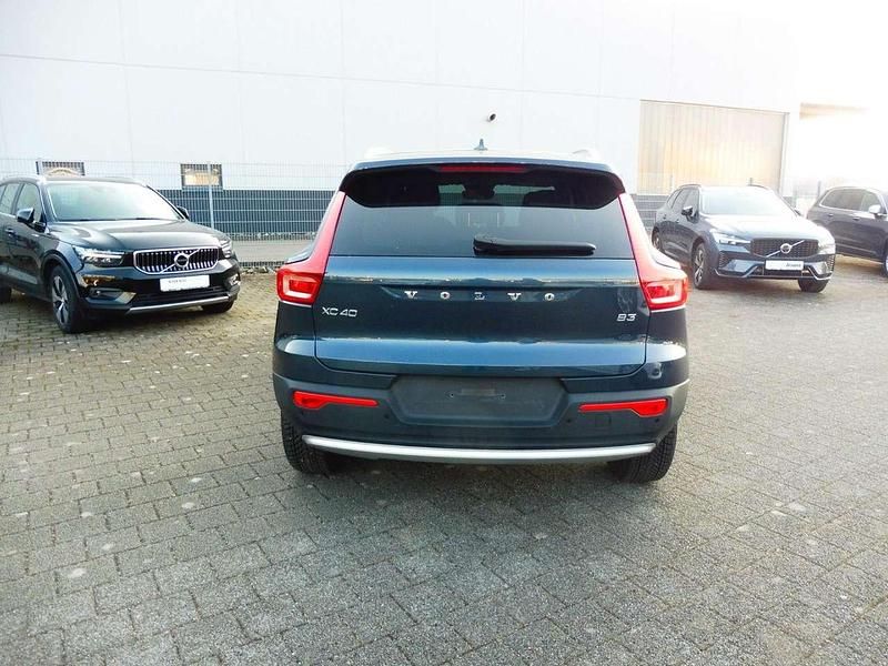 Gebraucht Volvo XC40 163 PS (119 kW) 2025 Blau SUV