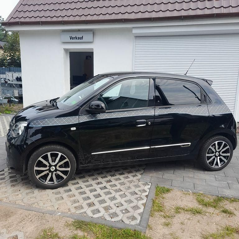 Schwarz Gebraucht 2018 Renault Twingo Kleinwagen | 11.900 € (Fairer Preis) - Bild 1/4