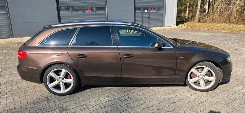 Gebraucht Audi A4 S-Line 211 PS (155 kW) 2010 Braun Kombi