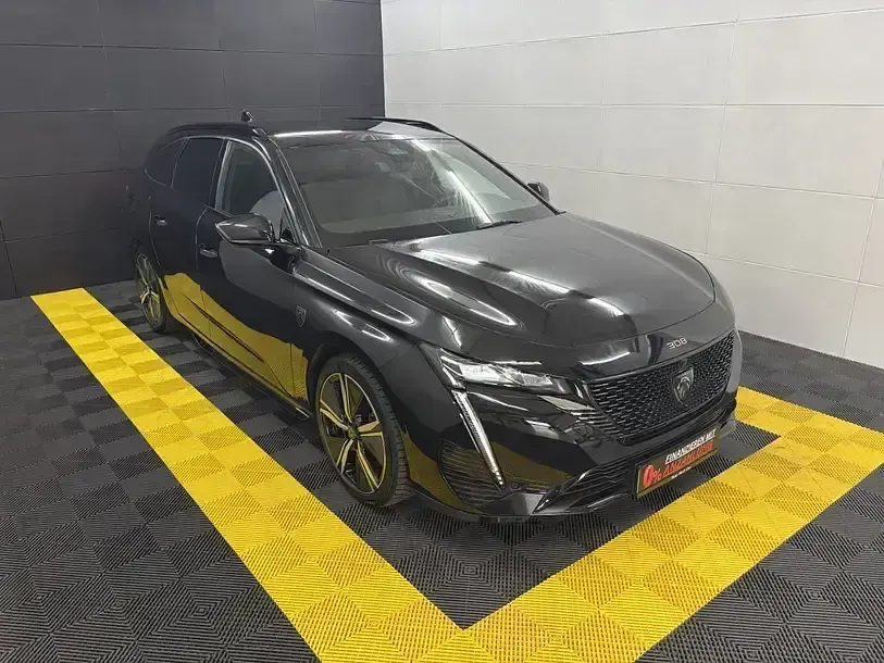 Gebraucht Peugeot 308 GT 225 PS (165 kW) 2024 Lackierung schwarz perla nera/ Kombi