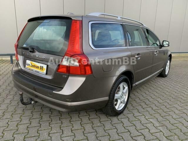 Gebraucht Volvo V70 Summum 185 PS (136 kW) 2009 Grau metallic Kombi
