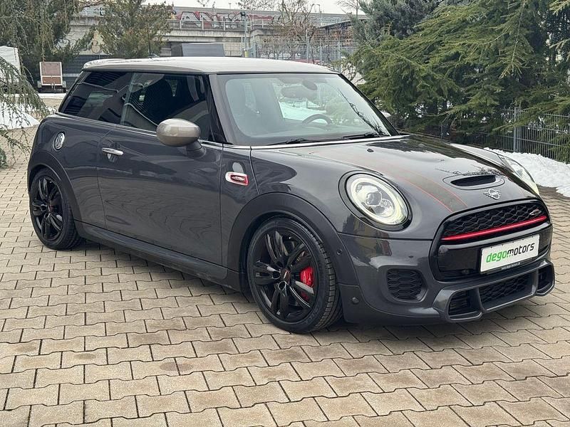 Gebraucht Mini John Cooper Works 231 PS (169 kW) 2020 Grau Kleinwagen