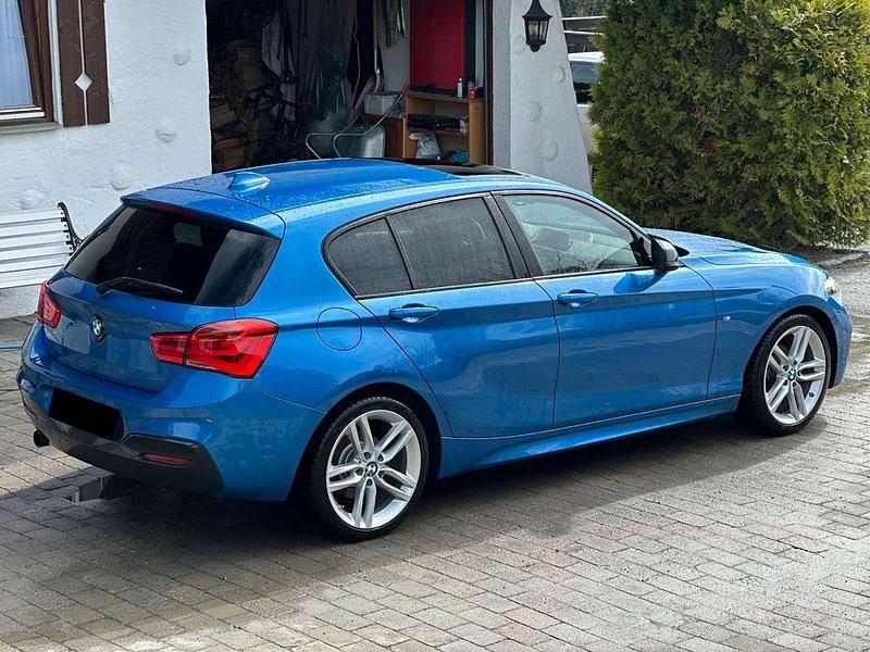 Gebraucht BMW 116 M Sport 109 PS (80 kW) 2016 Blau Kleinwagen