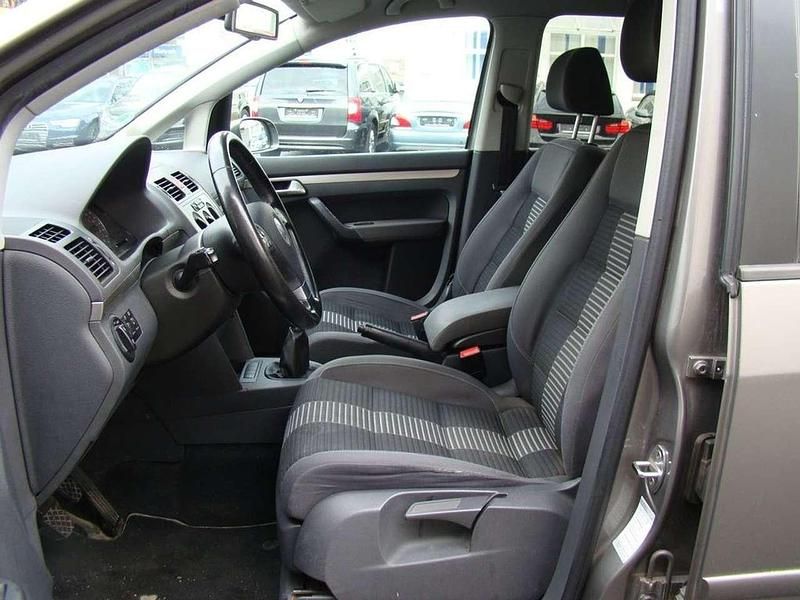 Gebraucht VW Touran Conceptline 140 PS (102 kW) 2009 Van / Kleinbus