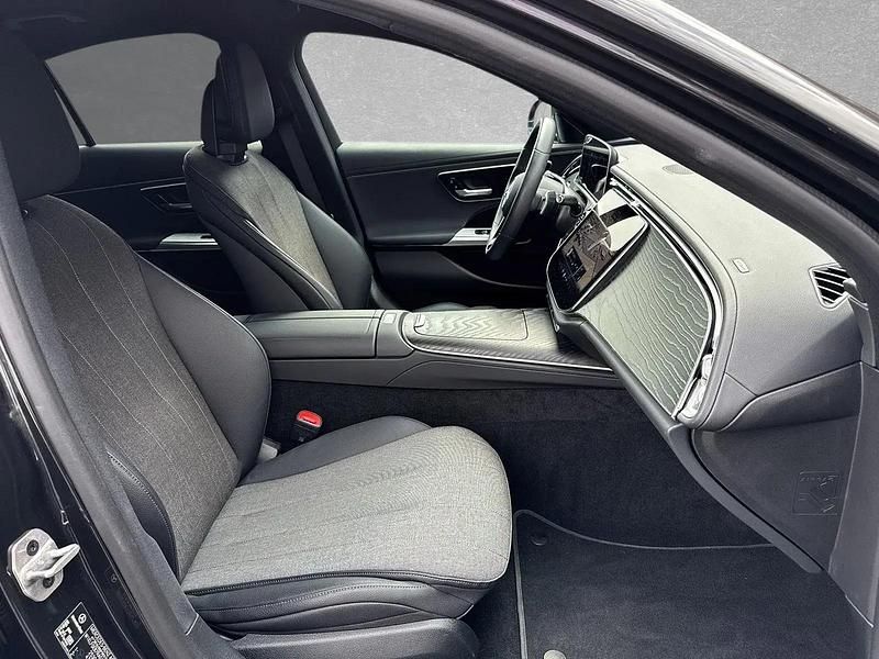 Gebraucht Mercedes E220 Advanced 197 PS (144 kW) 2023 Grau Limousine