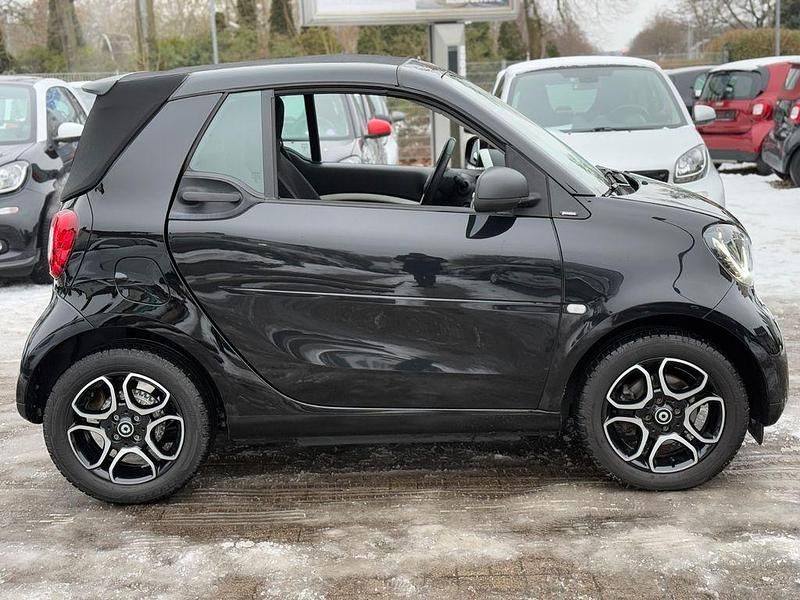 Gebraucht Smart ForTwo Cabrio 90 PS (66 kW) 2017 Schwarz Cabrio
