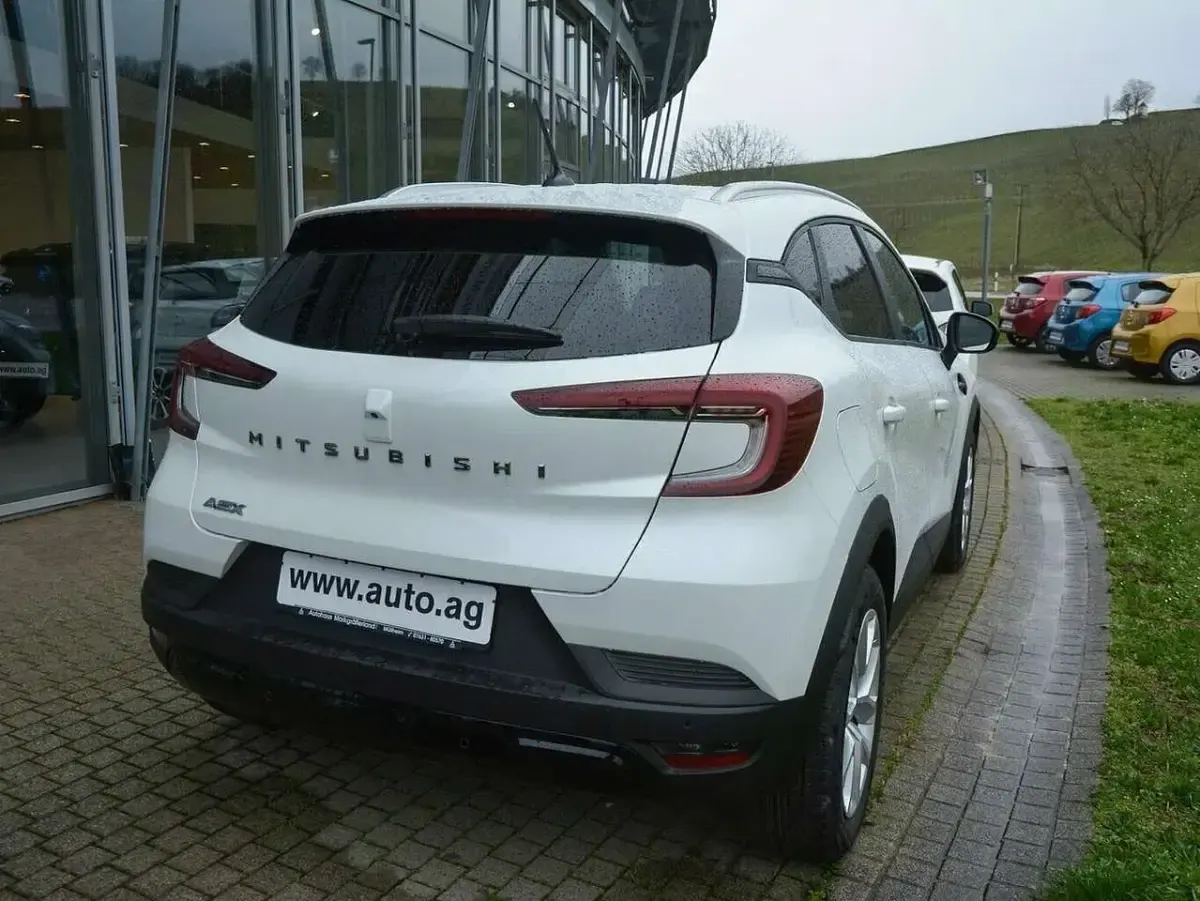 Gebraucht Mitsubishi ASX Plus 140 PS (102 kW) 2024 Himalayaweiss SUV