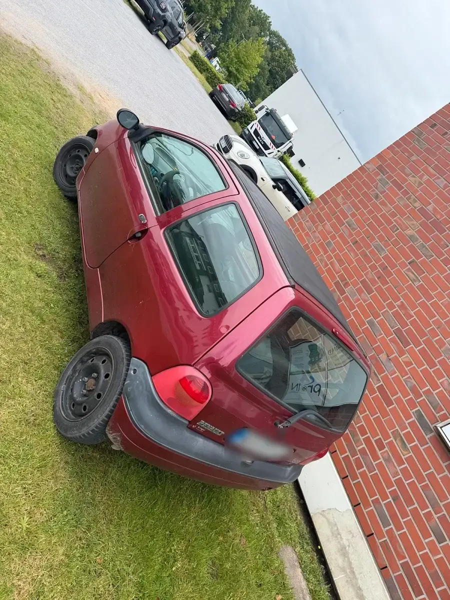 Gebraucht Renault Twingo 60 PS (44 kW) 2003 Rot Kleinwagen