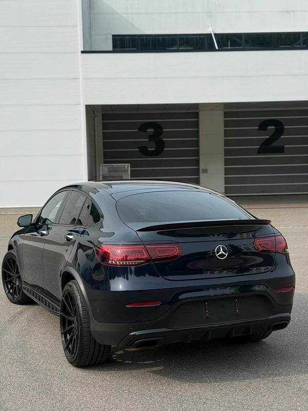 Blau Gebraucht 2020 Mercedes GLC400d Coupé | 46.400 € (Fairer Preis) - Bild 1/4