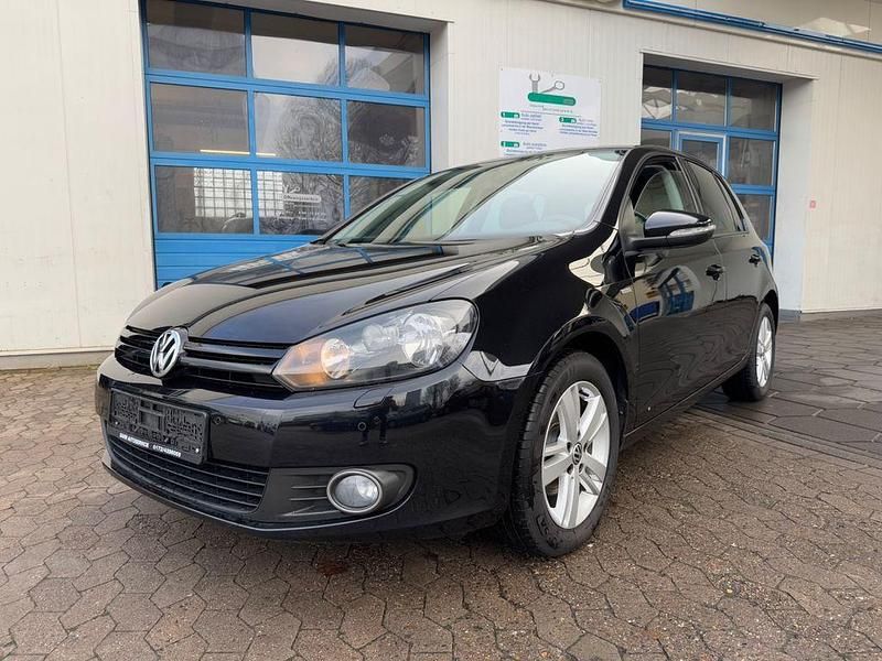 Gebraucht VW Golf VI Match 80 PS (58 kW) 2012 Schwarz Kleinwagen