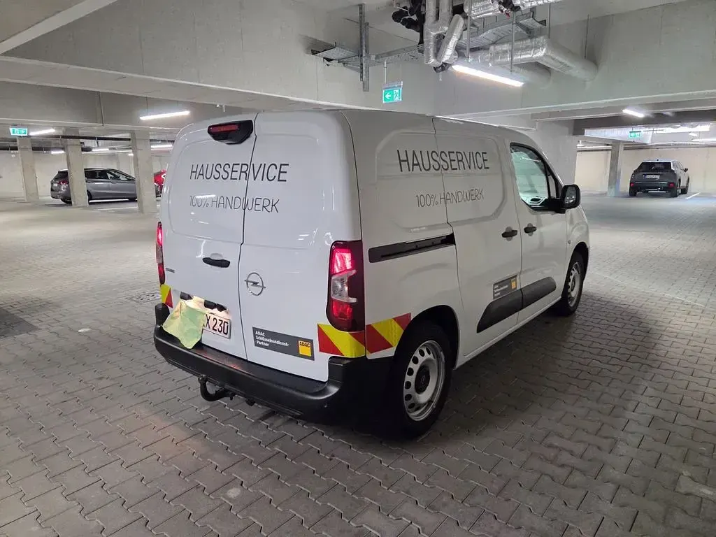 Gebraucht Opel Combo 131 PS (96 kW) 2025 Weiß Van / Kleinbus